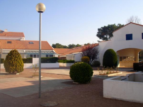 Maison accueillante à Saint-Jean-de-Monts avec terrasse